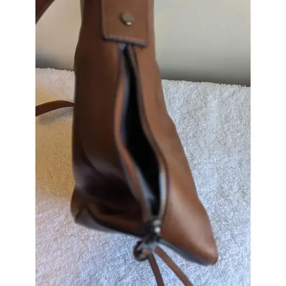 Realer Women Large Brown Crossbody Handbag - Picture 8 of 11